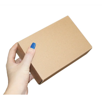 Caixa de Papelão Econômica 16x11x6 cm para Envio Leve E-commerce